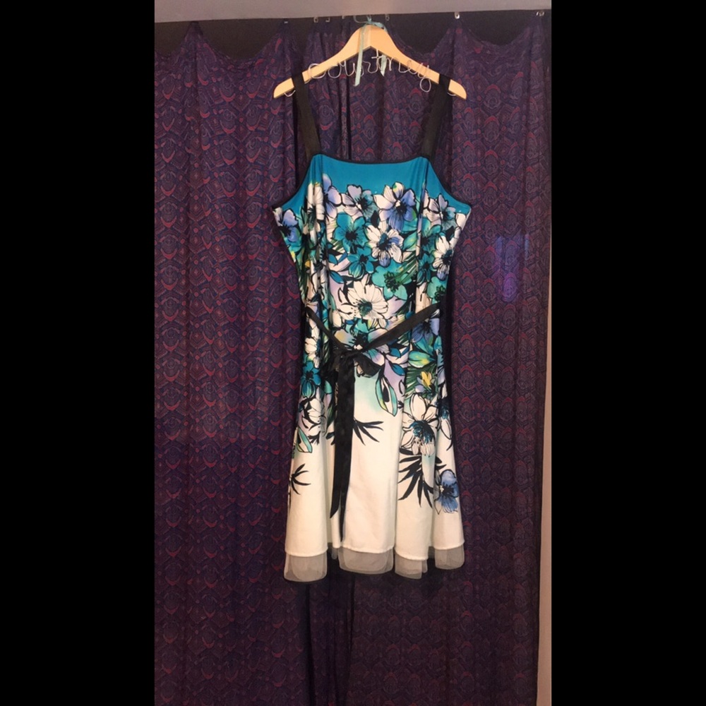 Floral summer dress sz 20